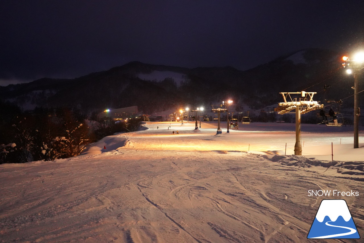 記録的大雪となった夕張マウントレースイは、午後からでもパウダー天国!!